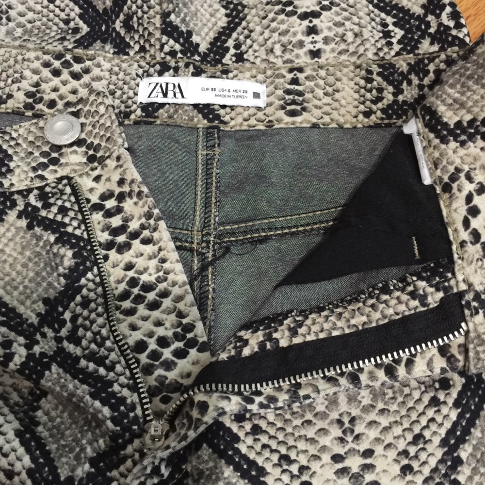 ZARA Snake Skin Skinny Pants size 6 - Picture 10 of 11
